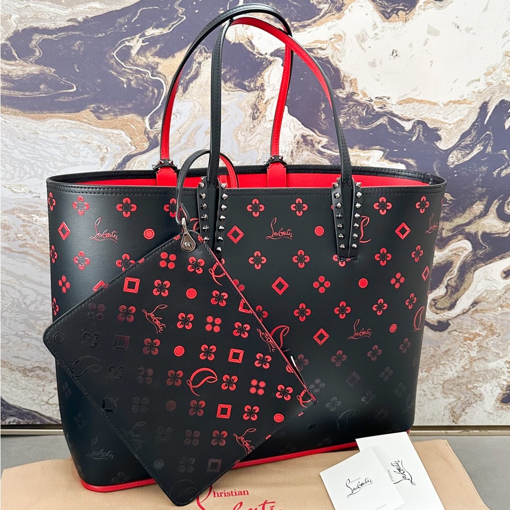 Sold! Christian Louboutin Degrade Loubinthesky East West Cabata Black Red Tote - Picture 1 of 11